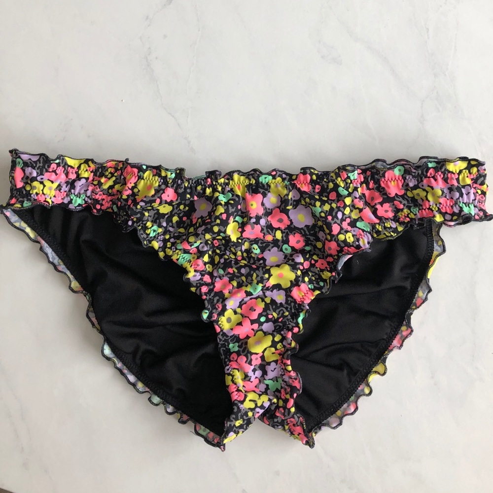 Victoria’s Secret Swim - Love Rise Cheeky Ruched
